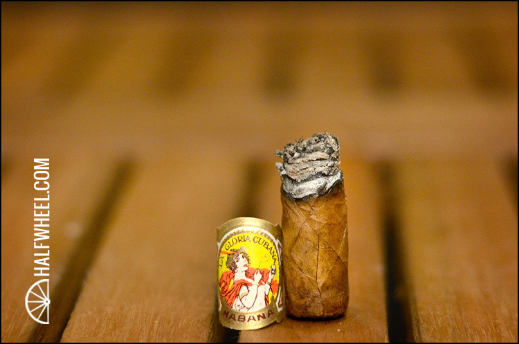 La Gloria Cubana Medaille d 或 No 4 4