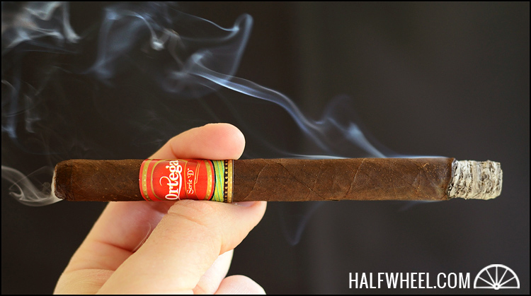 ORTEGA SERIE D MADURO LANCERO 雪茄